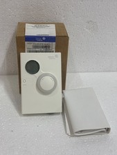 Johnson Controls NS-BTB7001-0 Network Sensor LCD Display Temp Adjust picture