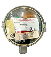 C437F-1003 Honeywell Gas Pressure Switch Range 1-25 in. Water C437F1003 picture