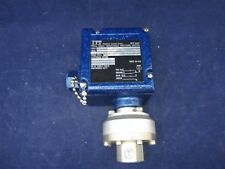 ITT Neo-Dyn 100P4S1377-1 Adjustable Pressure Switch picture