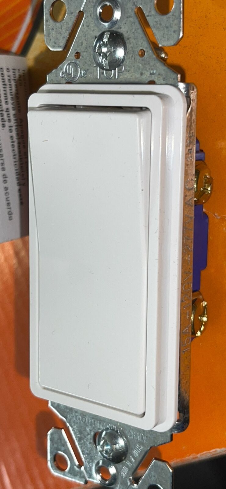10 Pcs Cooper #7501W-BOX White Decorator S.P. Switch w/Ground 15A- 120/277V -NEW