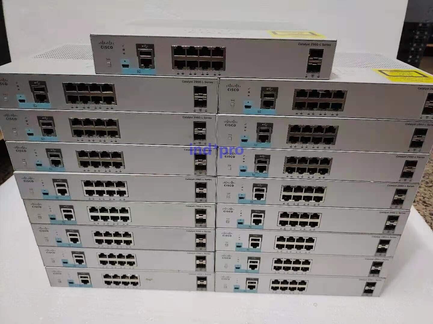 1pcs second-hand WS-C2960L-8TS-LL 8-port gigabit intelligent management switch