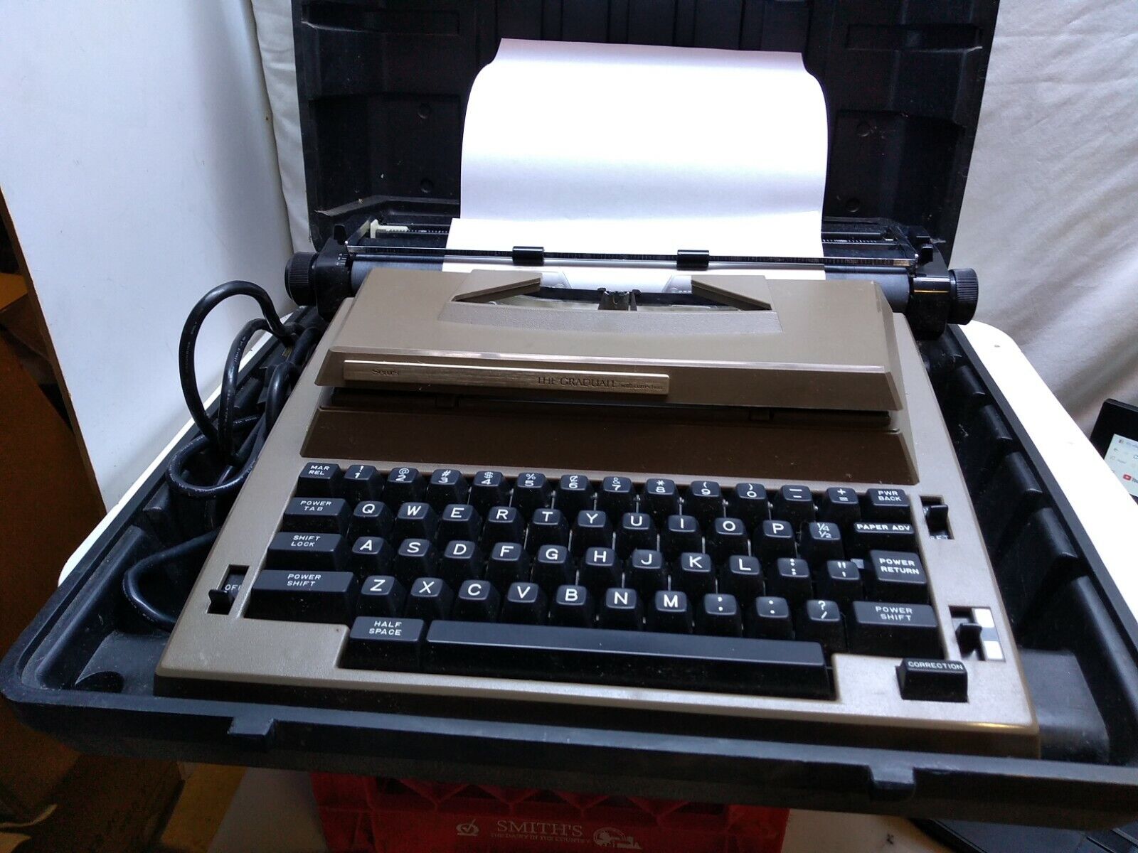 Sears 161 Graduate Electric Typewriter Word Processor Auto Correct & Case