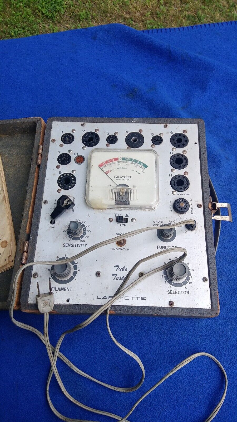 VINTAGE SMALL LAFAYETTE TUBE TESTER AS IS UNTESTED