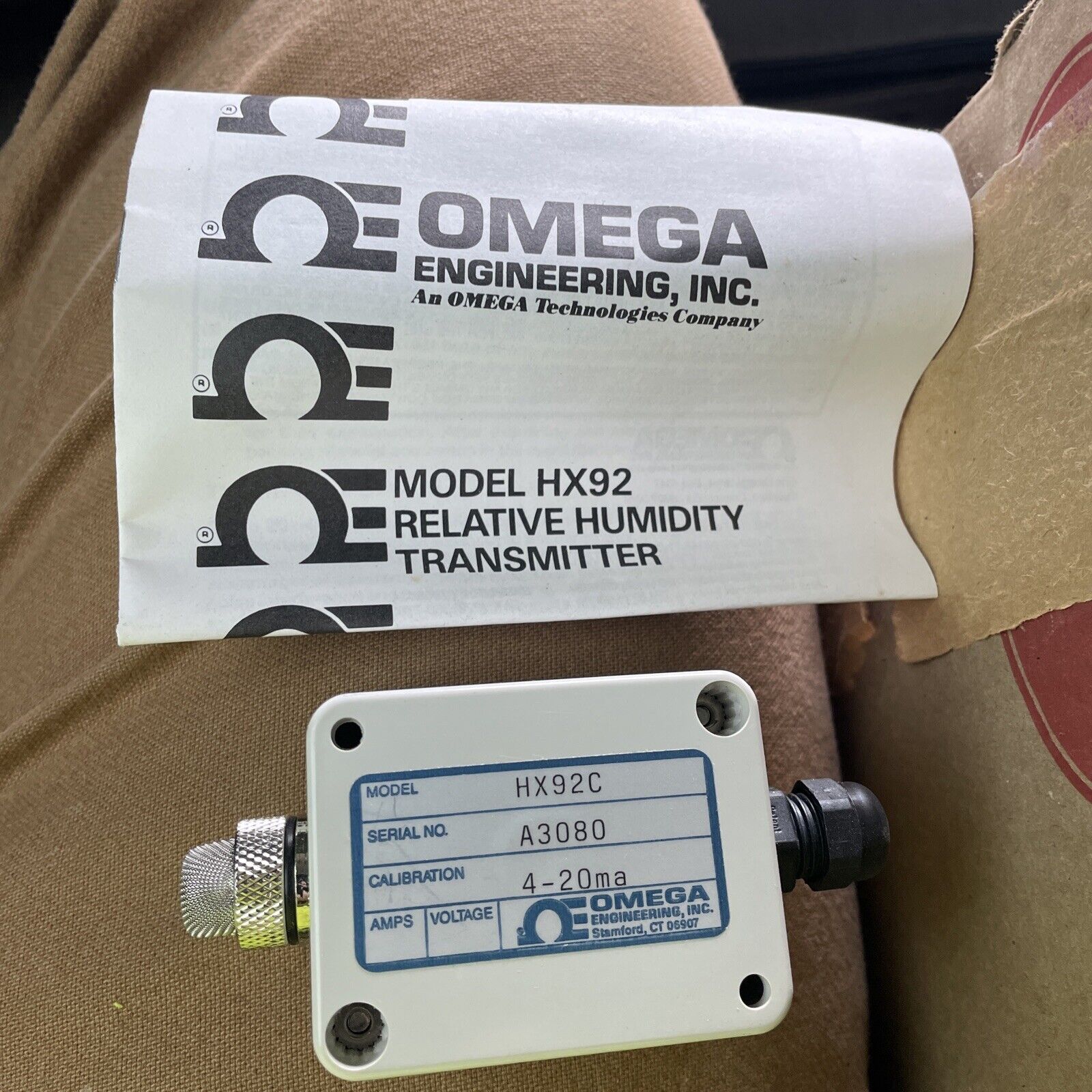 New OMEGA ENGINEERING HX92C RH Transmitter 9605 46140SS D07F2