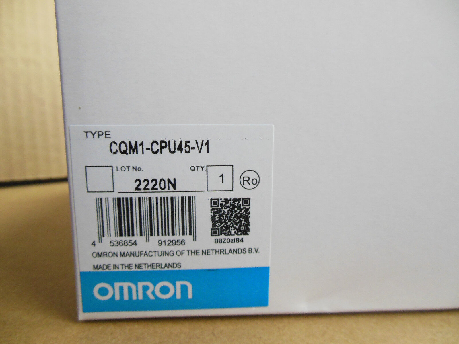 1PC OMRON CPU CQM1-CPU45-V1 New In Box CQM1CPU45V1 Expedited Shipping