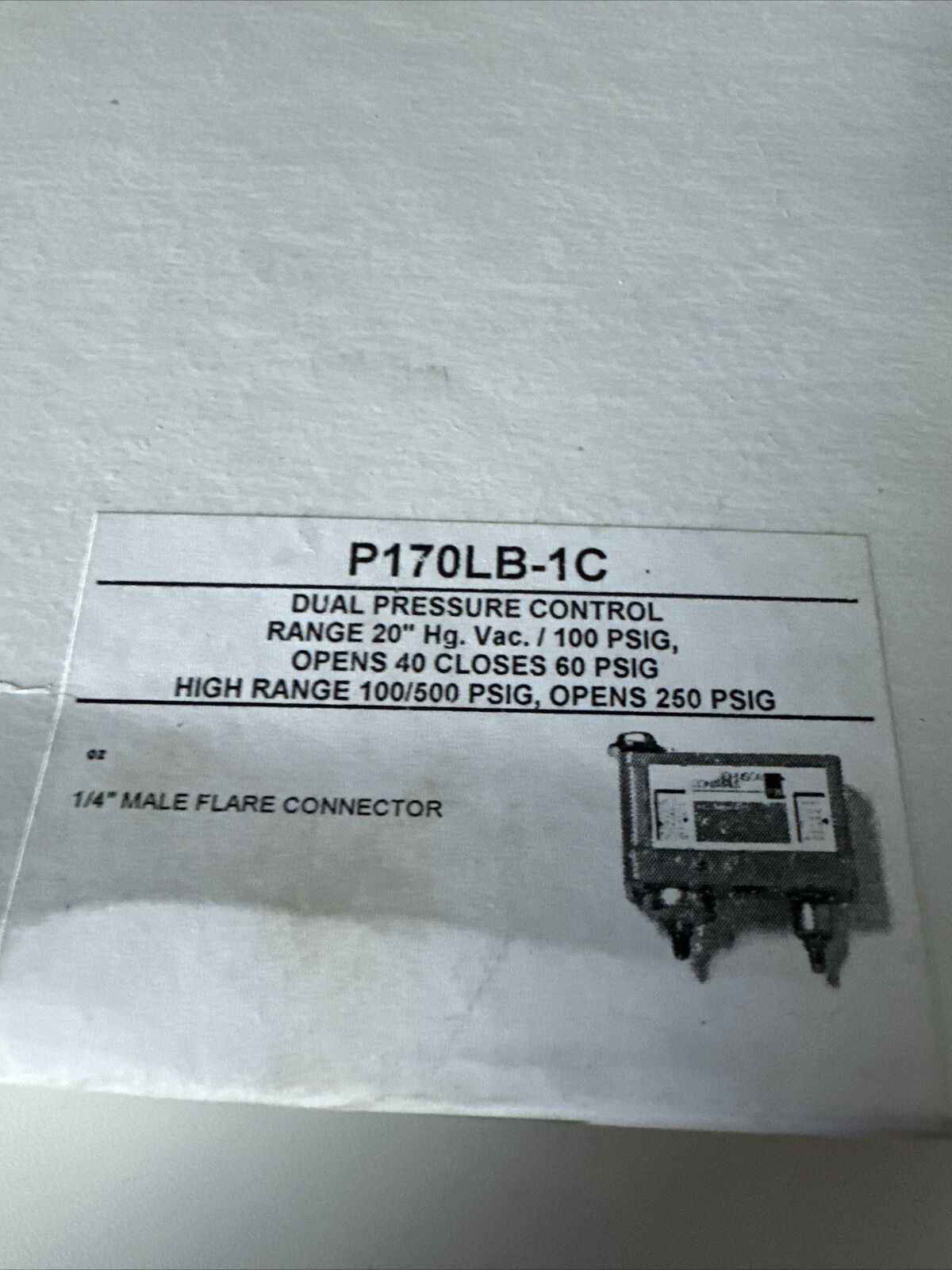 PENN (240) P170LB-1C Dual Pressure Control.  OPENS AT 40 CLOSES AT 60 PSIG , NEW