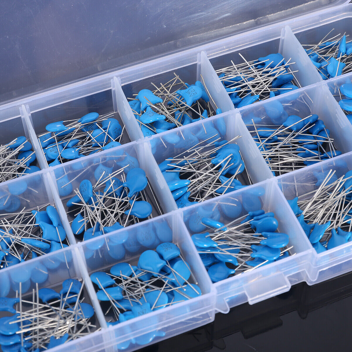 300pcs 15 Value High Voltage Ceramic Capacitors Kit 1nF-22nF Assorted with Box