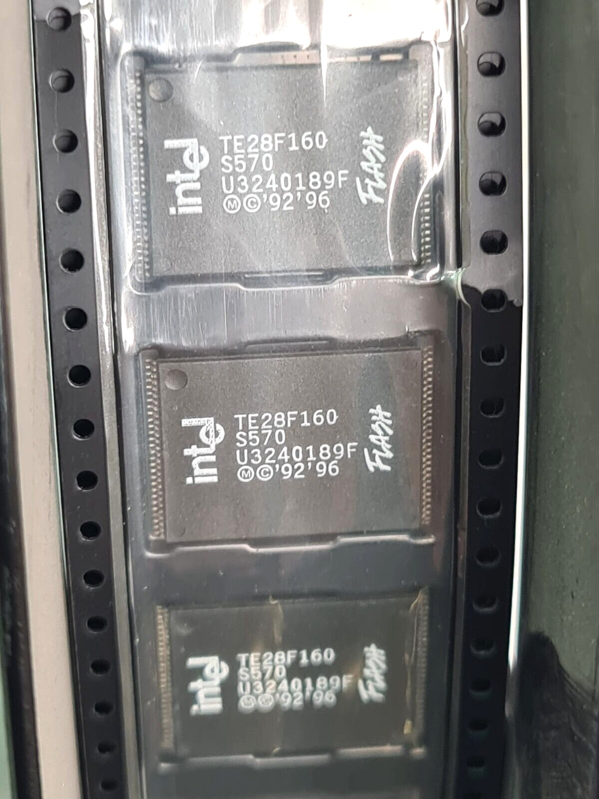 970 Pcs Intel Flash Memory TE28F160 S570 By Dhl Express.