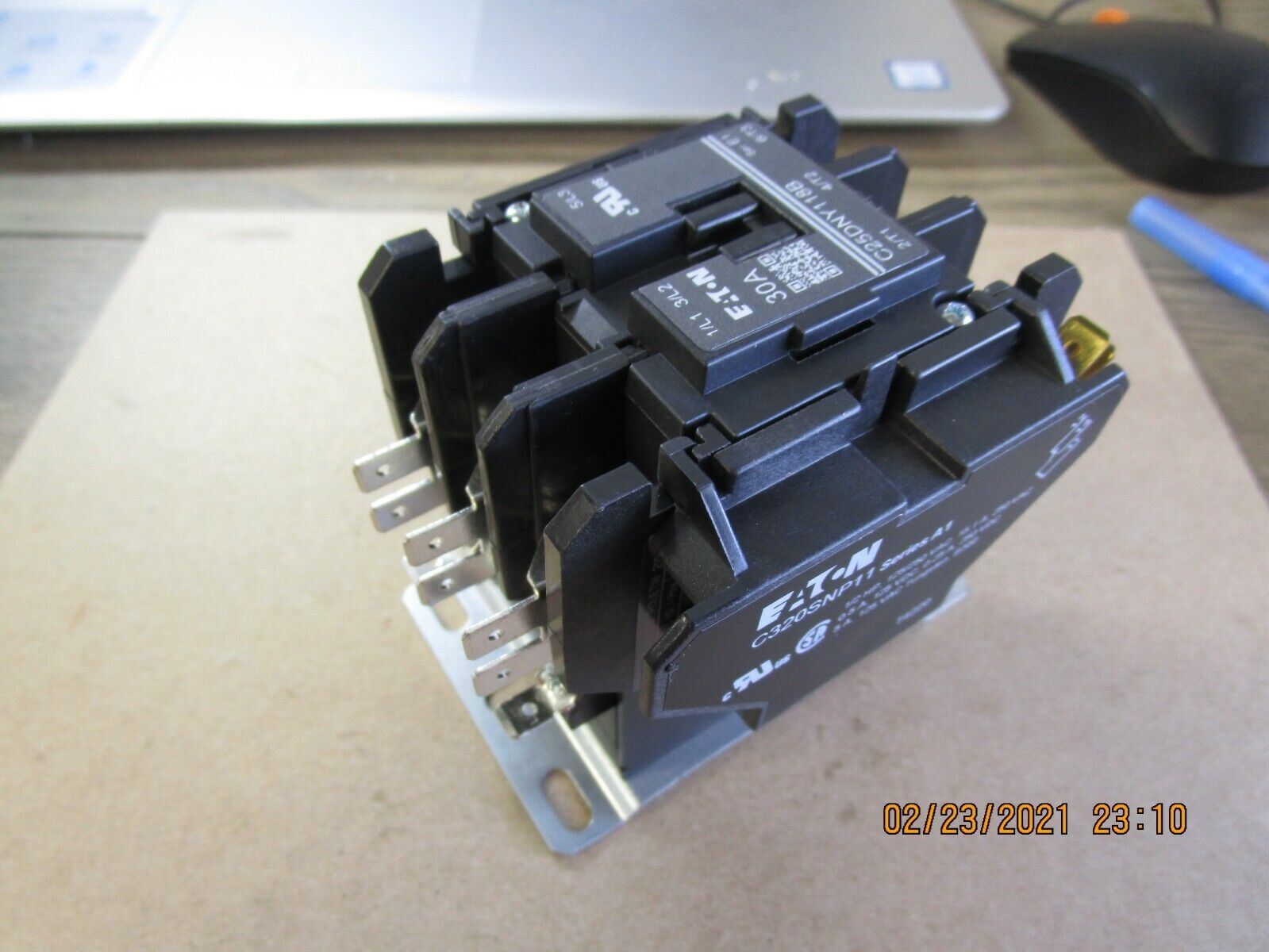 HOBART SAW MODELS CONTACTOR 3 PHASE 30 A/AUX SW OEM# 00-087713-101-1