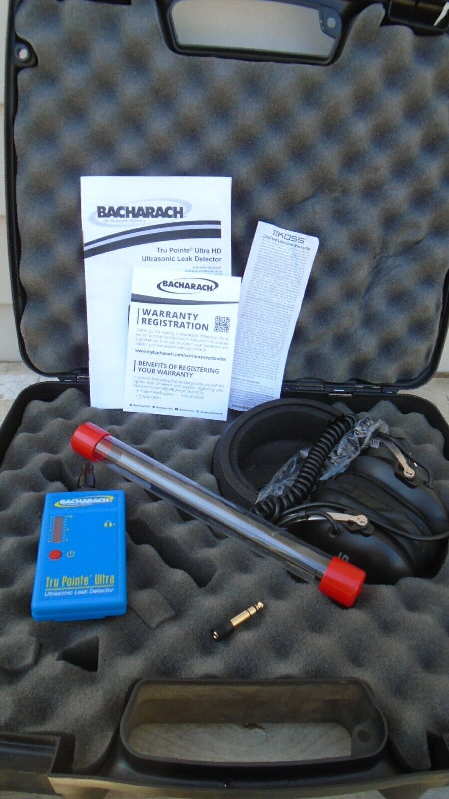 new Bacharach 28-8001 Tru-Pointe Ultra Ultrasonic Leak Detector Kit w/Headphones