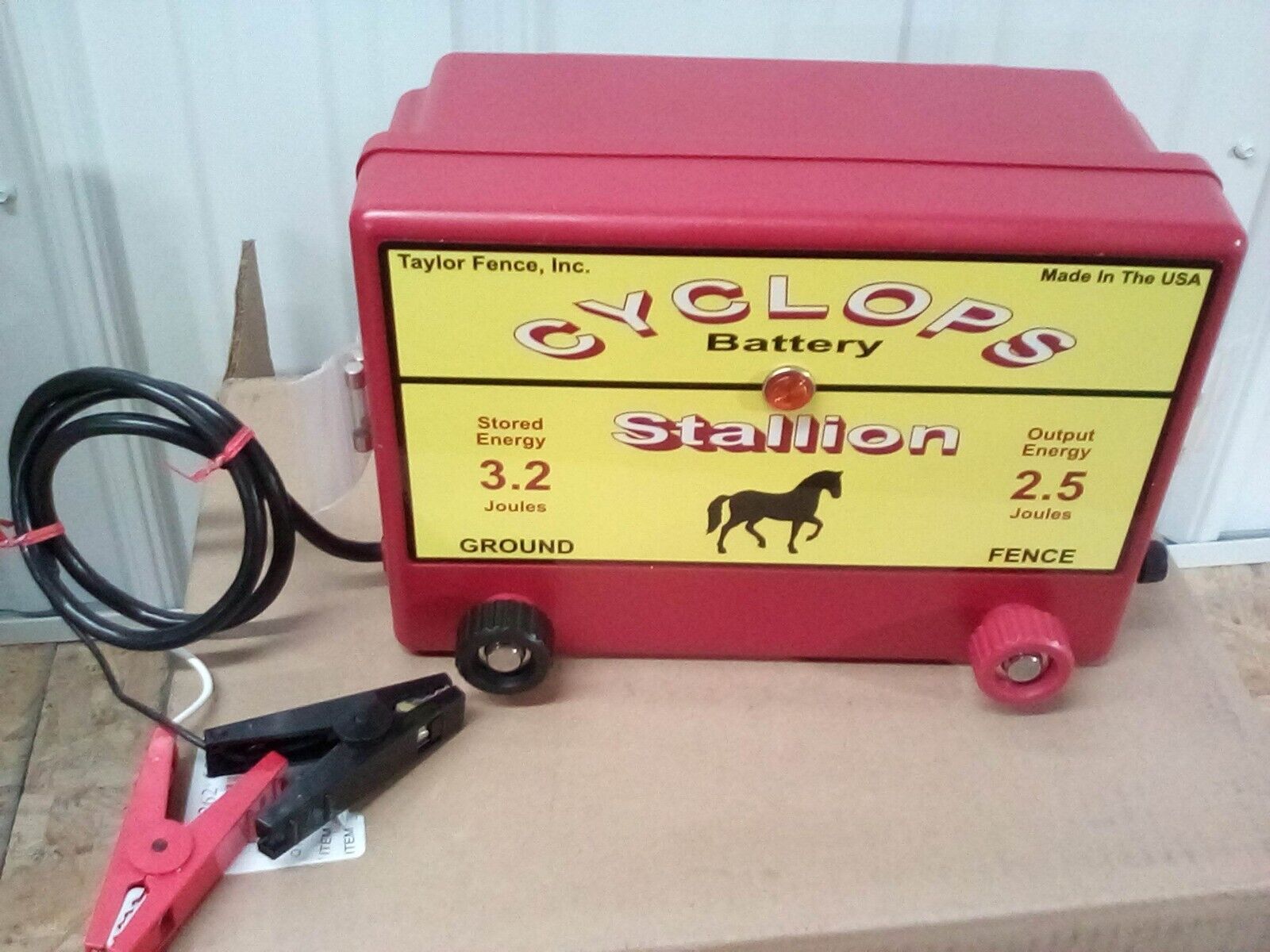 CYCLOPS FENCE CHARGER STALLION 2.5JOULE- NEW 12VOLT LOW IMPEDENCE BATTERY