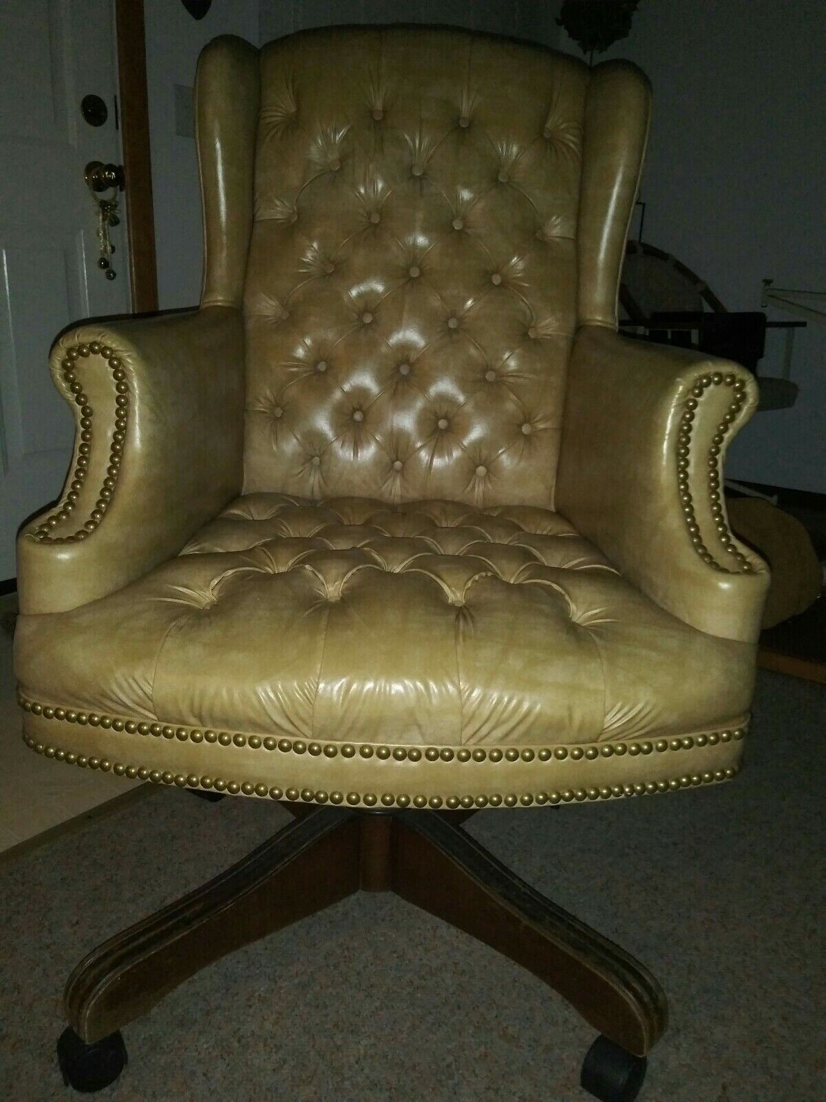 Vintage Faux Leather Tufted Office Desk Chair On Wheels *High Point Chair Co.*