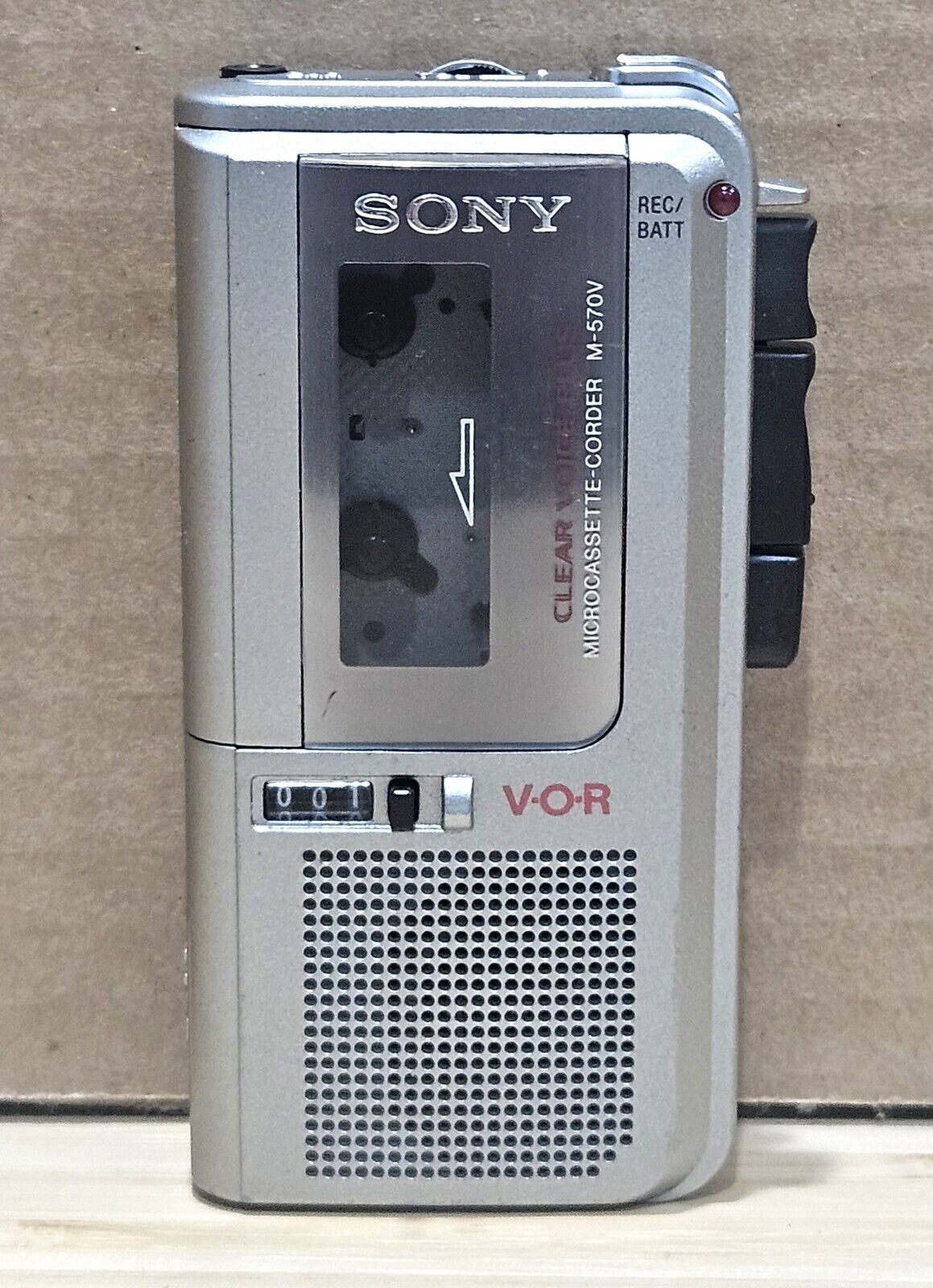 Sony M-570V Clear Voice Plus VOR MicroCassette-Corder Cassette Recorder