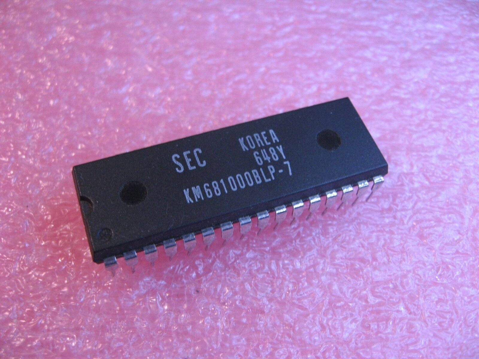 KM681000BLP-7 SEC Static RAM 128x8 IC - NOS Qty 1 