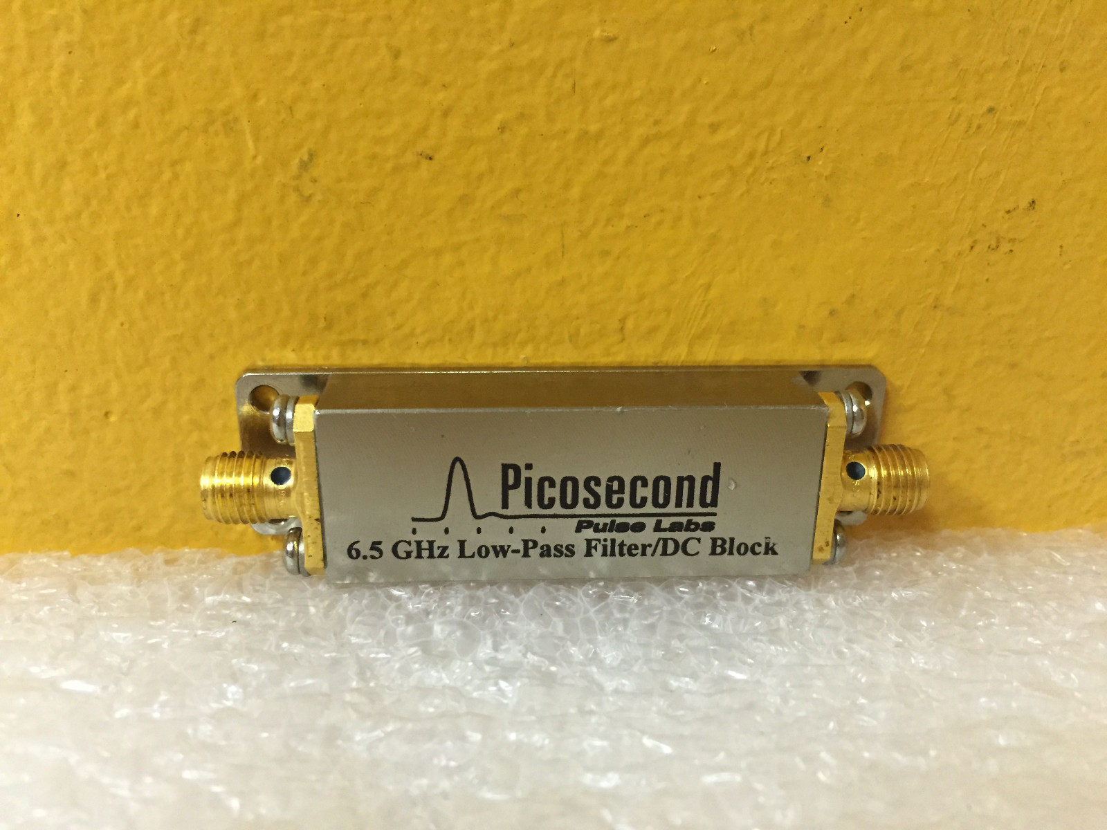 Picosecond Pulse Labs 5915-DCB2-6.5 GHz 12.5 Gb/s Low Pass Filter / DC Block. Picosecond Pulse Labs 5915-DCB2-6.5 GHz 12.5 Gb/s Low Pass Filter / DC Block.