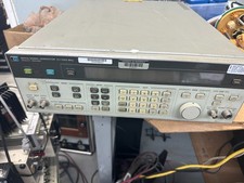 HP 8642A Synthesized Signal Generator picture