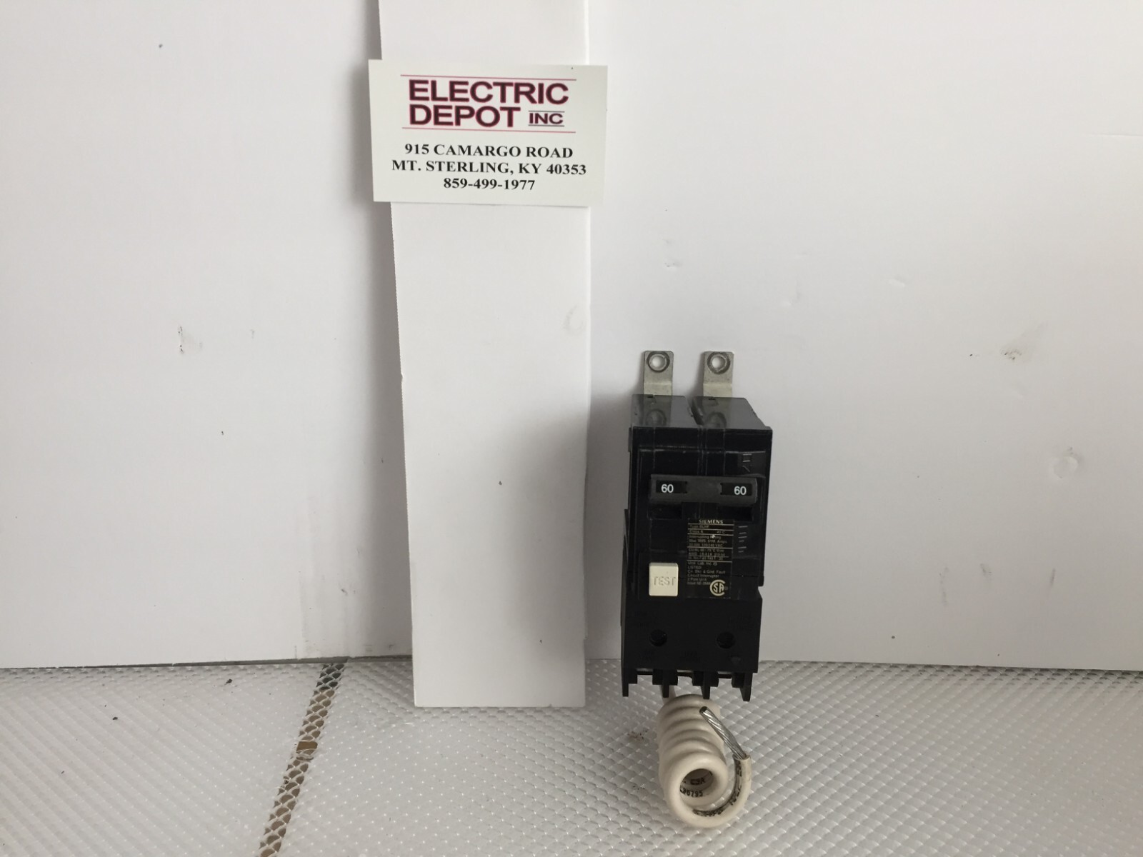 SIEMENS BLHF260 60 AMP 240 VOLT BOLT IN GFI BREAKER..35 SIEMENS BLHF260 60 AMP 240 VOLT BOLT IN GFI BREAKER..35