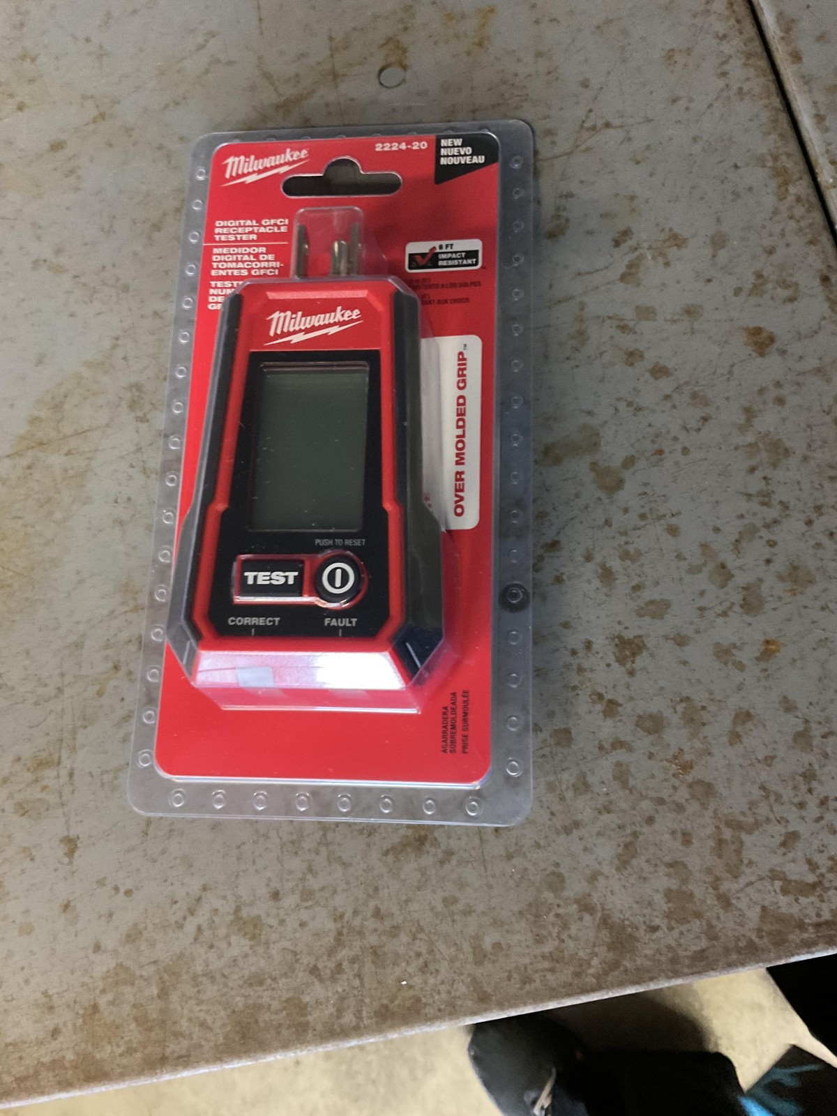 Milwaukee 2224-20 Digital GFCI Receptacle Tester 135V CAT II Low Voltage Tool Milwaukee 2224-20 Digital GFCI Receptacle Tester 135V CAT II Low Voltage Tool
