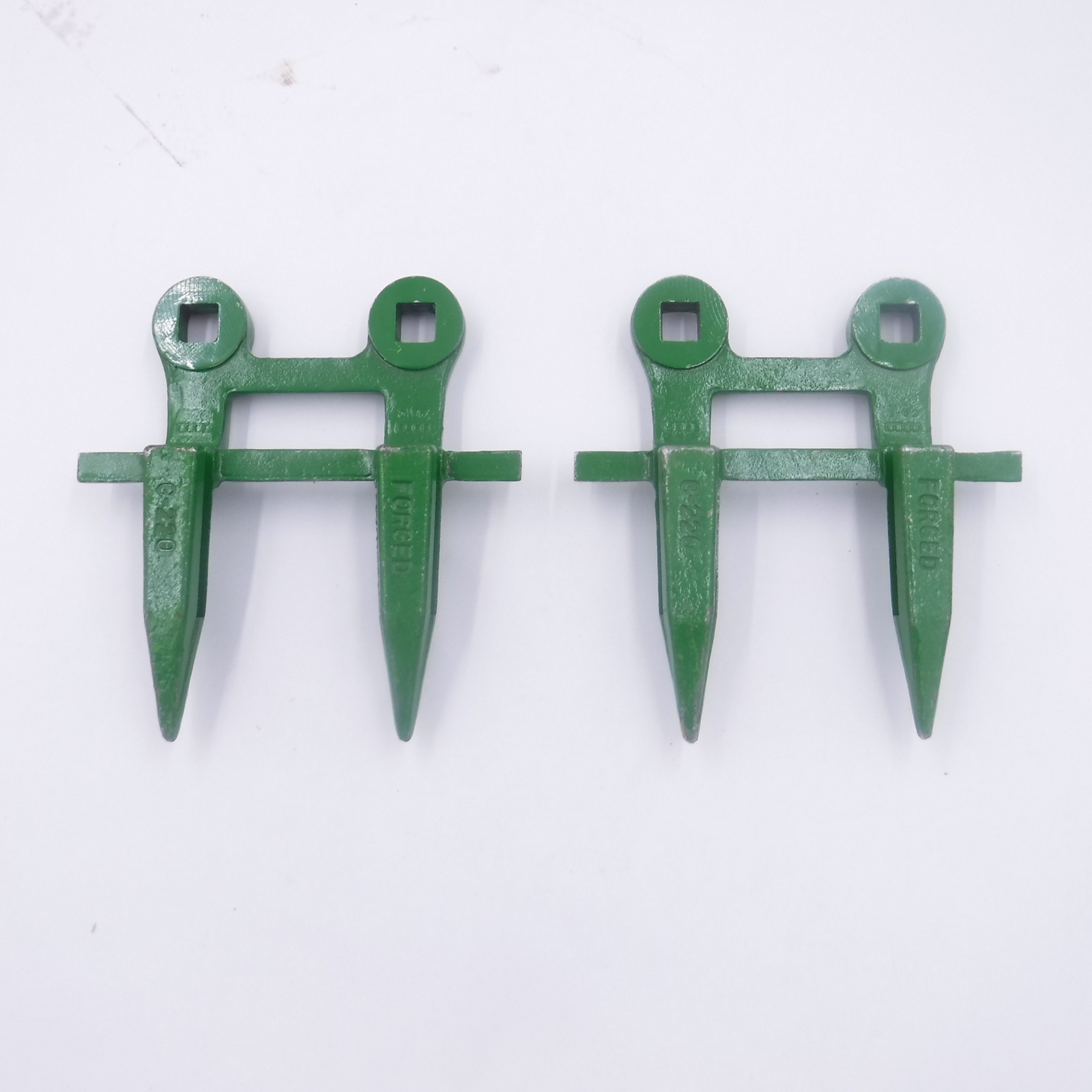 2 Pack OEM John Deere G-220 Double Point Knife Guard E48093 for 350 450 2 Pack OEM John Deere G-220 Double Point Knife Guard E48093 for 350 450