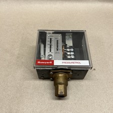 Honeywell L91B 1068 Pressure Controller picture