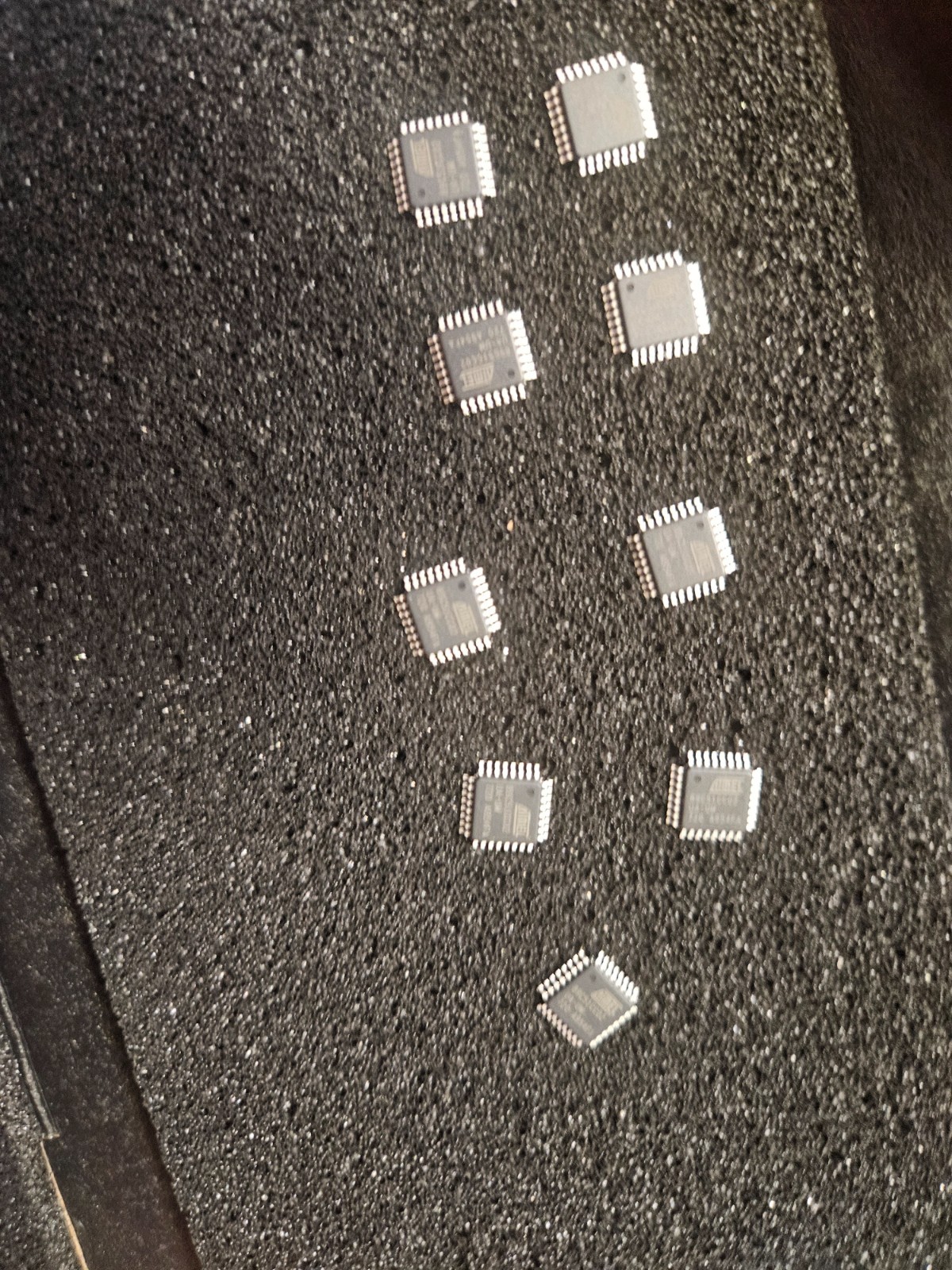 Lot of 9 Atmel PLCC IC Chips Microcontroller Integrated Circuits NOS New Unused Lot of 9 Atmel PLCC IC Chips Microcontroller Integrated Circuits NOS New Unused