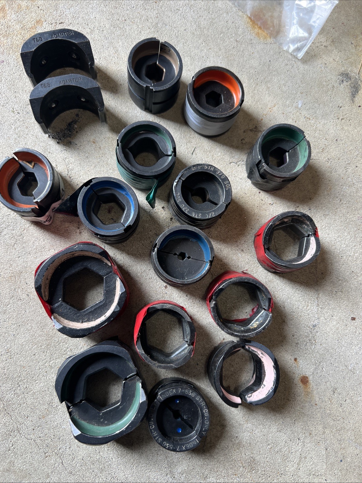 Thomas & Betts , Burndy Crimping Die Lot Of 17 