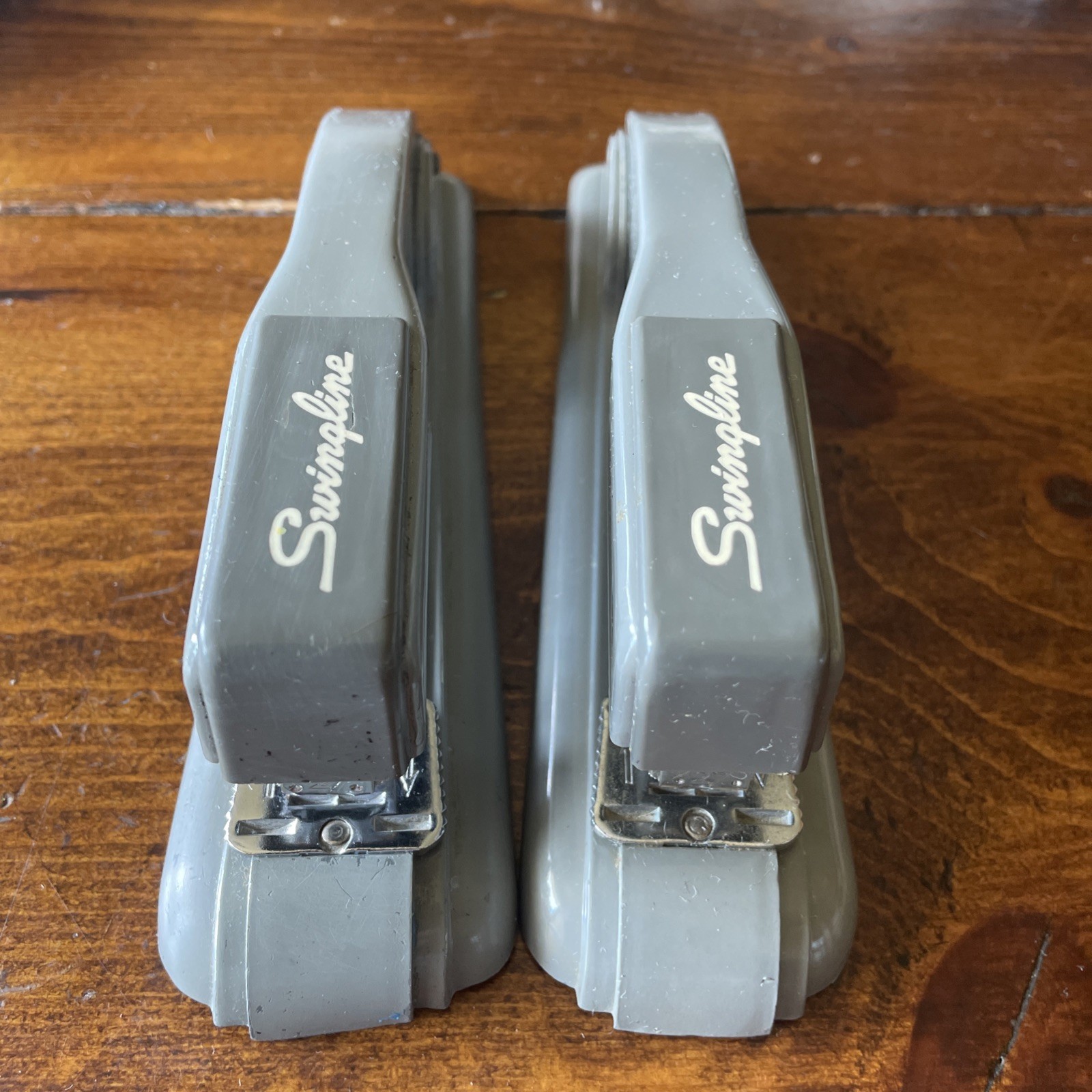 Vintage Swingline Metal Gray Stapler Model 27 Made in USA Tested Works lot of 2 Vintage Swingline Metal Gray Stapler Model 27 Made in USA Tested Works lot of 2