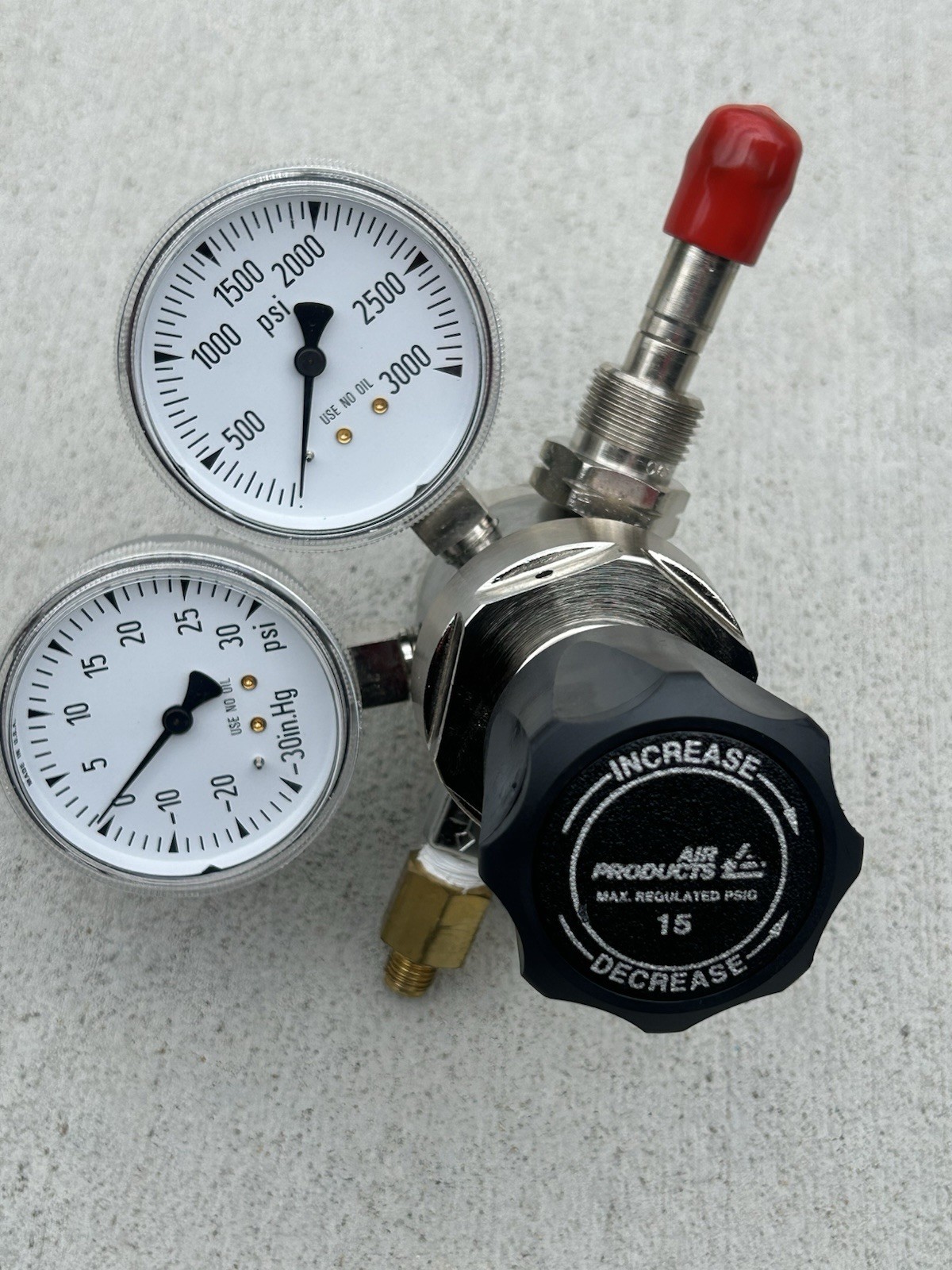 Air Products E12-244A Gas Regulator With Fitting 3000PSI MAX Stainless Steel Air Products E12-244A Gas Regulator With Fitting 3000PSI MAX Stainless Steel