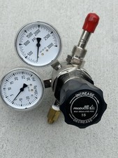 Air Products E12-244A Gas Regulator With Fitting 3000PSI MAX Stainless Steel picture