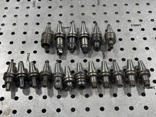 Lot of 18 tool holders / assorted brands picture