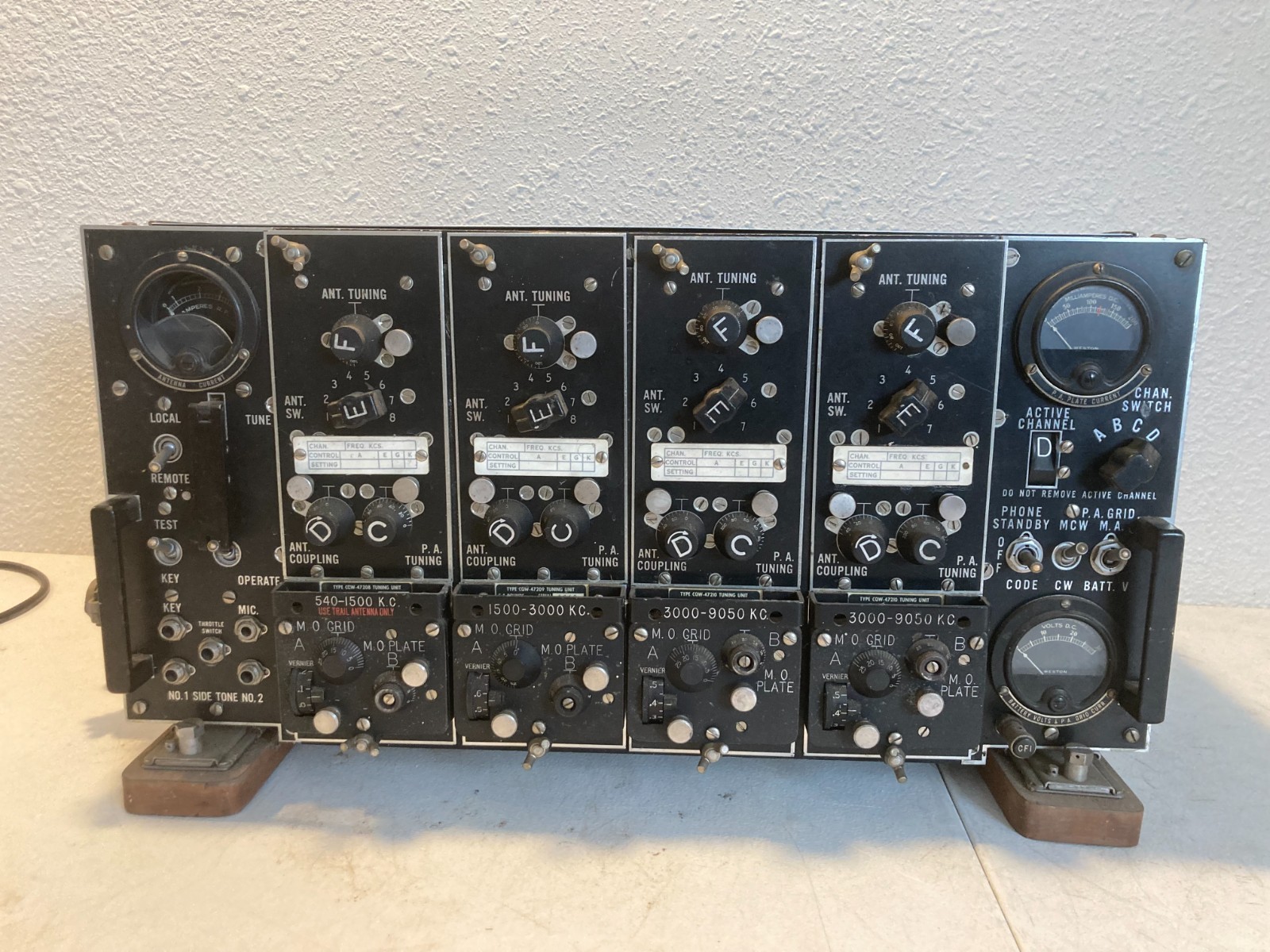 WWII US Navy Bendix Model ATD Aircraft Radio Transmitter 4 Tuning Units Ham #2 WWII US Navy Bendix Model ATD Aircraft Radio Transmitter 4 Tuning Units Ham #2