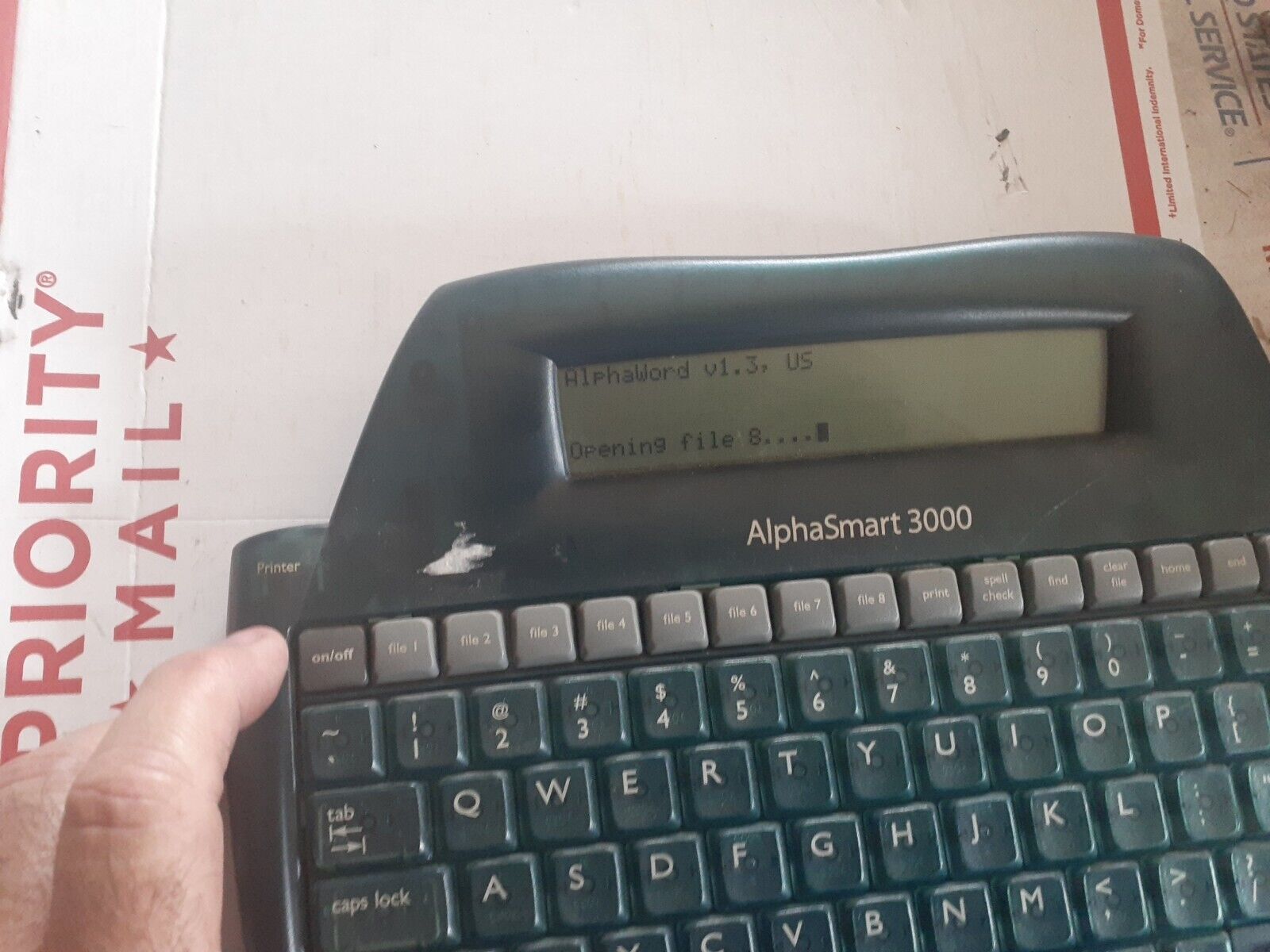   AlphaSmart 3000 Portable Desktop Keyboard Word Processor 