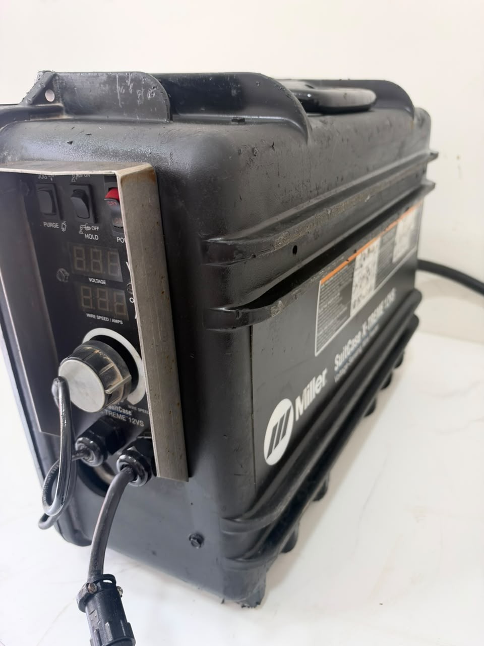 Miller Suitcase X-Treme 12VS Voltage Sensing Wire Feeder Miller Suitcase X-Treme 12VS Voltage Sensing Wire Feeder