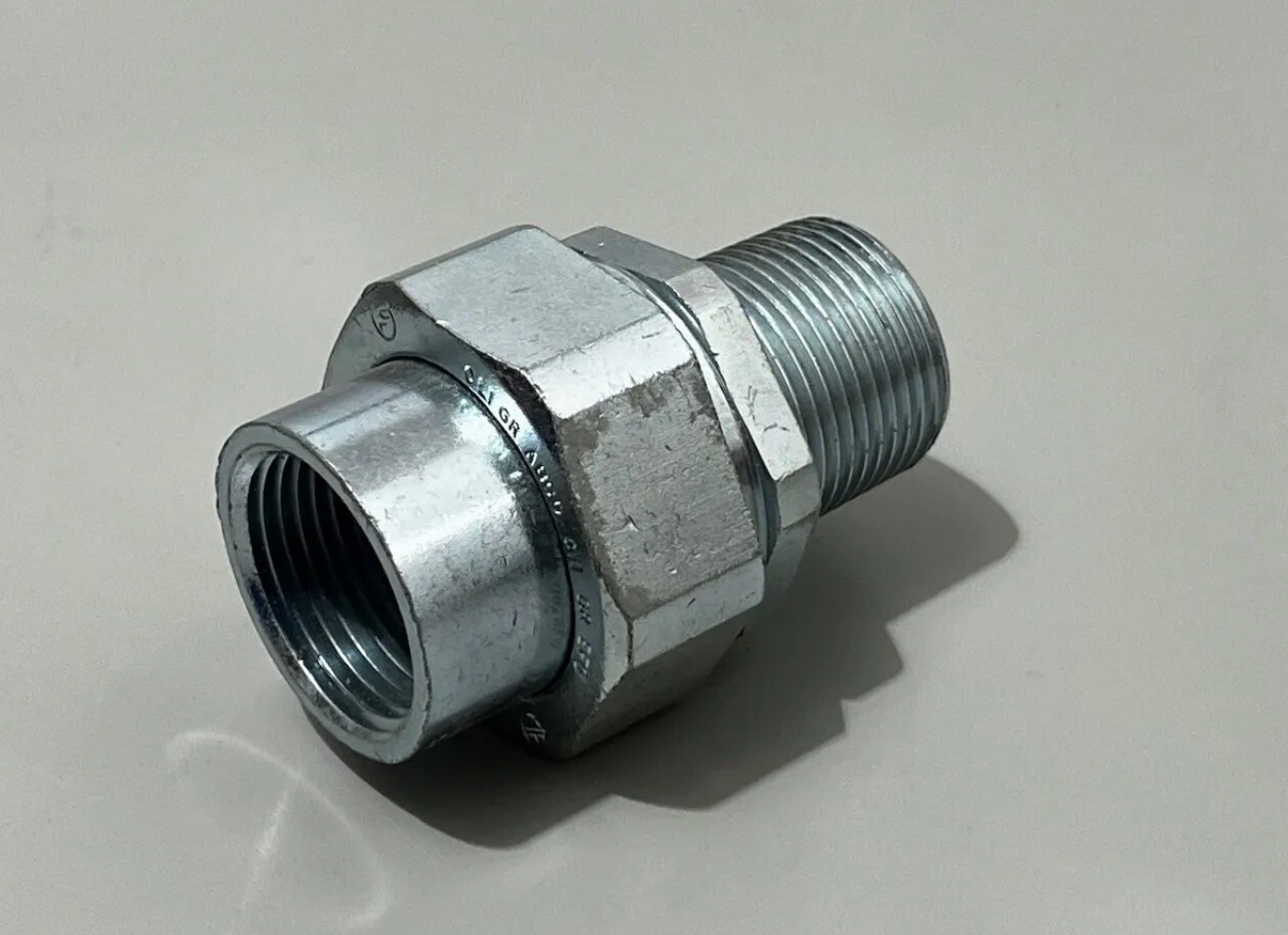 Box Of 5 EATON CROUSE HINDS UNY305 EXPLOSION PROOF 1” UNION. Box Of 5 EATON CROUSE HINDS UNY305 EXPLOSION PROOF 1” UNION.