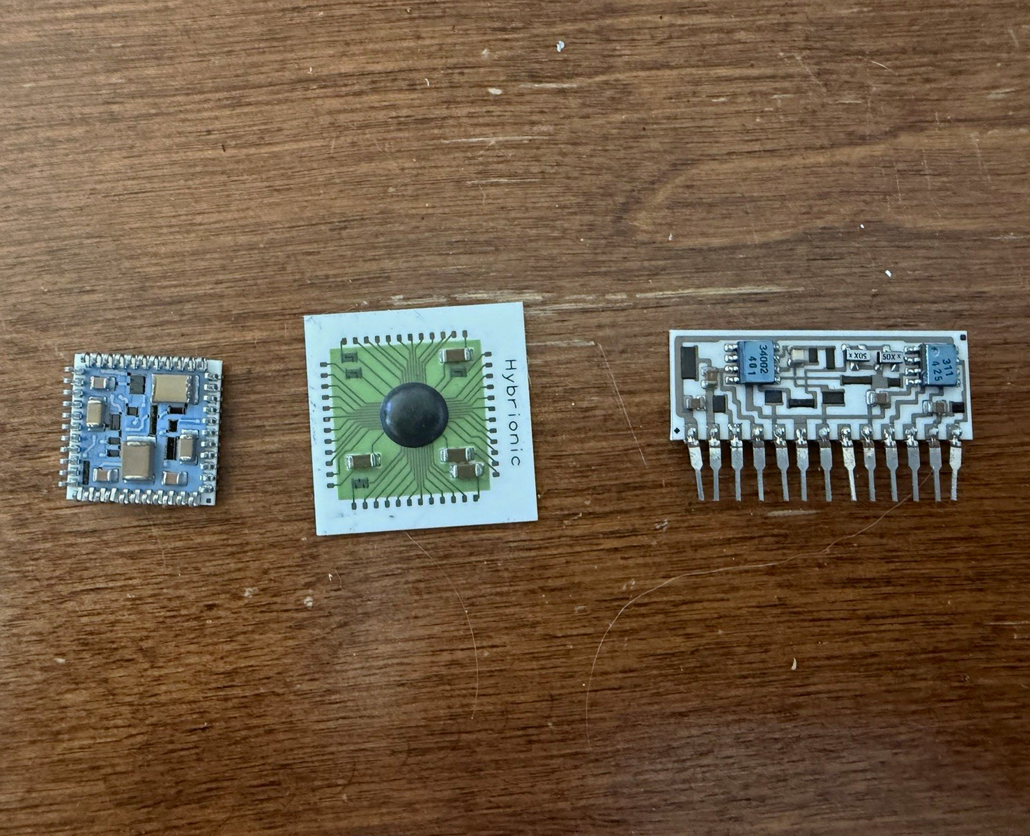 Vintage Hybrid Micro-Circuit Module Lot Centralab Hybrionic LCCC Open Face IC Vintage Hybrid Micro-Circuit Module Lot Centralab Hybrionic LCCC Open Face IC
