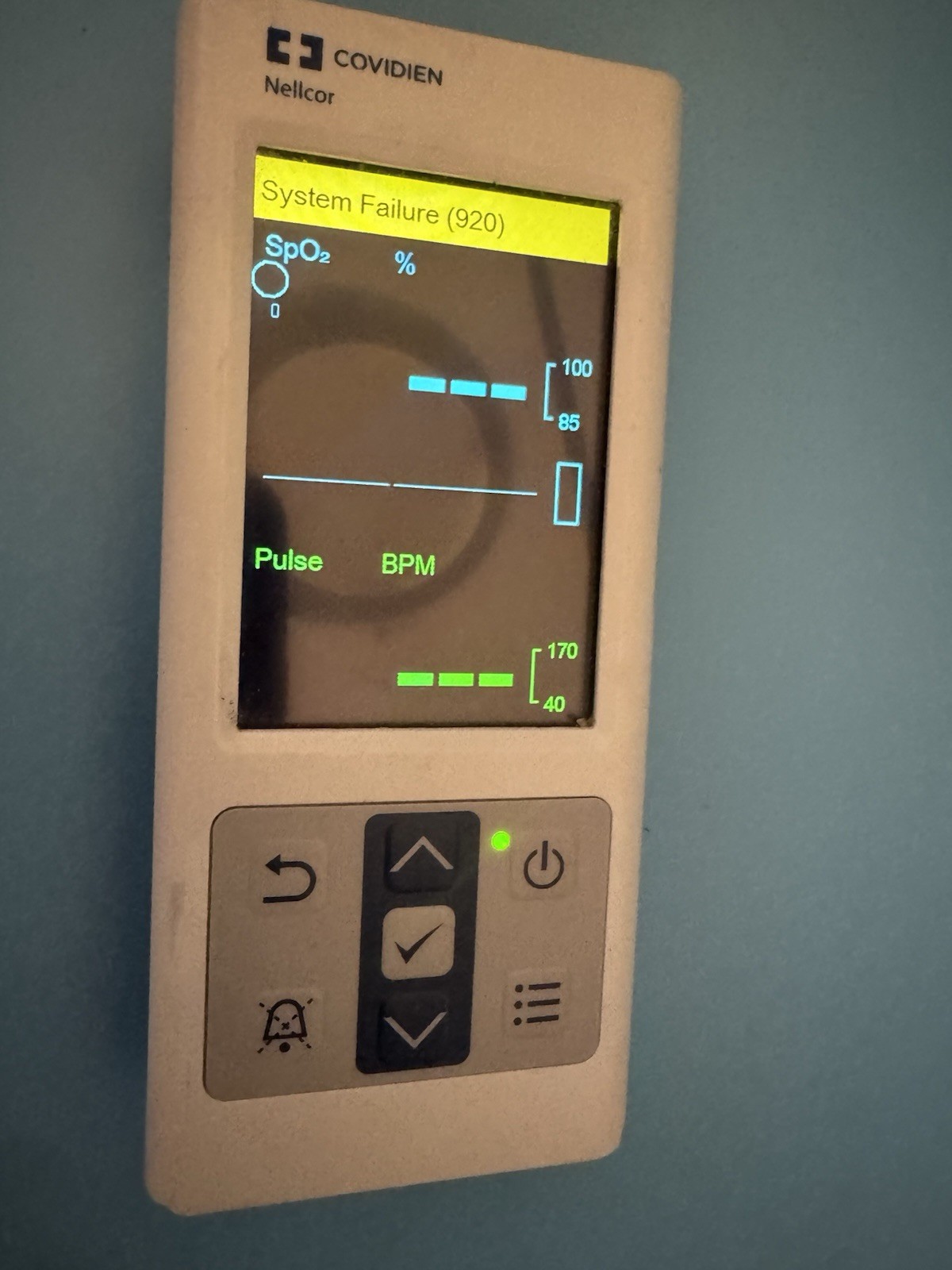 Covidien / Nellcor PM10N Portable SpO2 Patient Monitor Power Tested NO SENSOR Covidien / Nellcor PM10N Portable SpO2 Patient Monitor Power Tested NO SENSOR