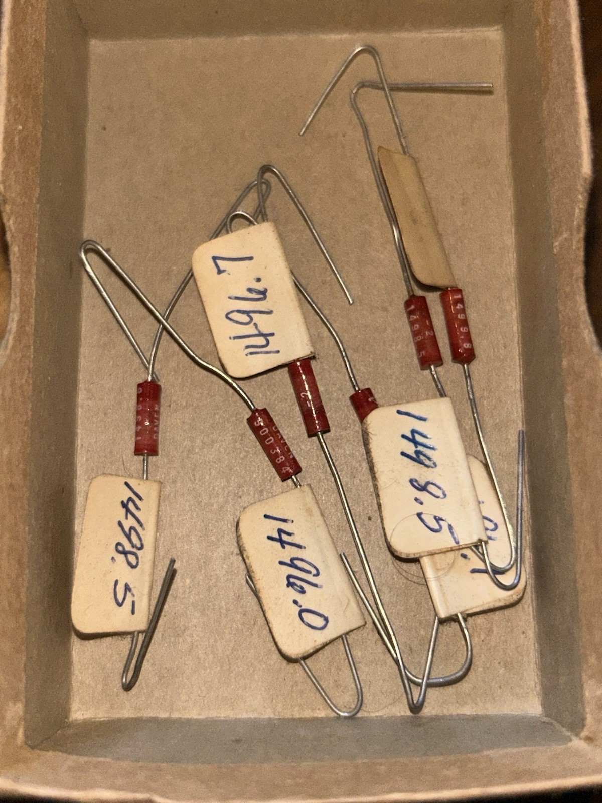 Lot of 6 Vintage Precision Wirewound Resistors 1.5 Ohm Daven Matched Pair Lot of 6 Vintage Precision Wirewound Resistors 1.5 Ohm Daven Matched Pair