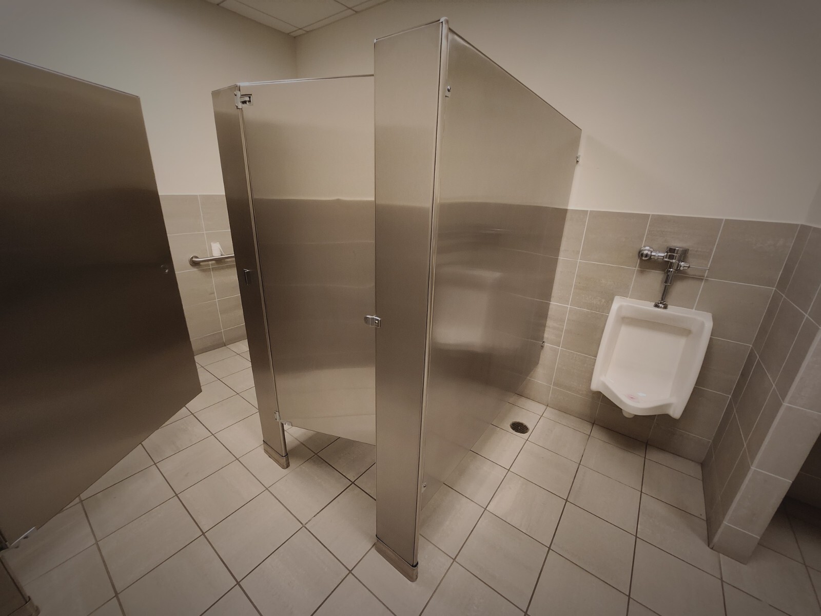Commercial stainless steel bathroom toilet partition set. Commercial stainless steel bathroom toilet partition set.