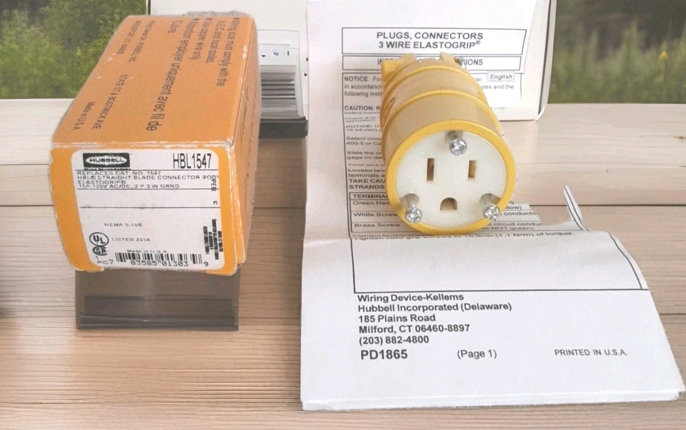 New Hubbell Twist-lock 26418 Plug Watertight 60 amp 600 VAC 3 Pole 4 Wire New Hubbell Twist-lock 26418 Plug Watertight 60 amp 600 VAC 3 Pole 4 Wire