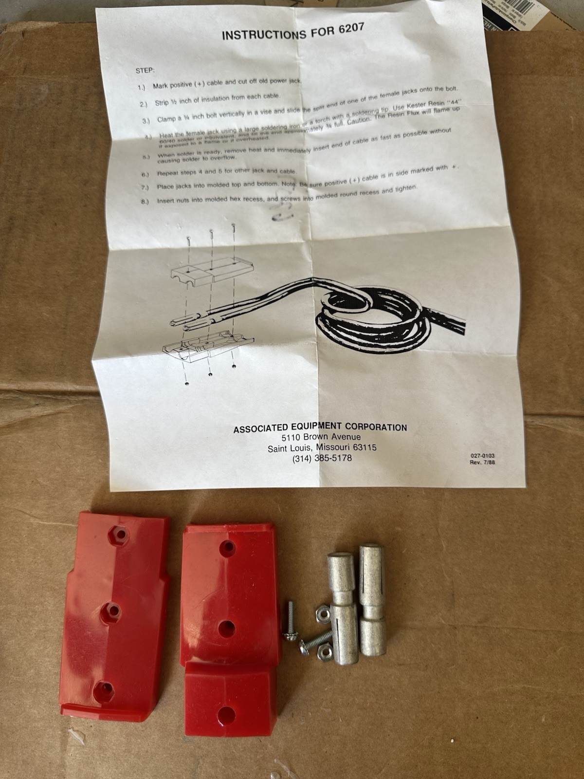 Associated Equipment 6207 Polarized Plug No Leads, Red, Plug-In Associated Equipment 6207 Polarized Plug No Leads, Red, Plug-In