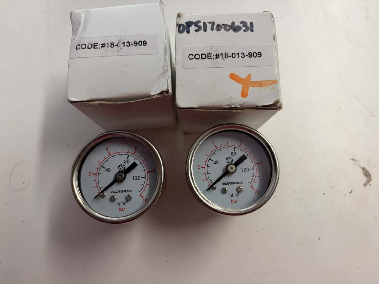 Pair of New Norgren 18-013-909 Stainless Steel Pressure Gauges
