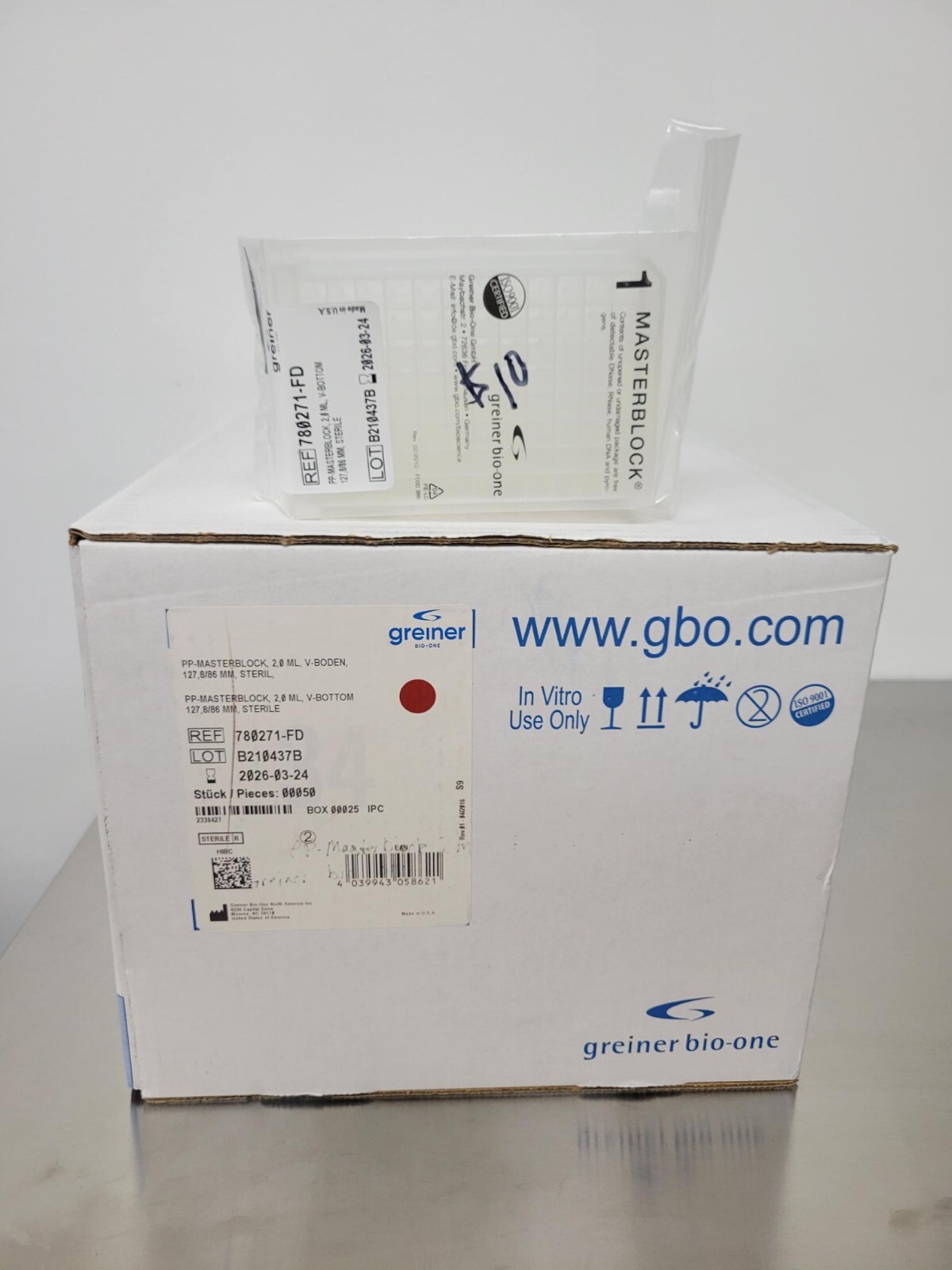 Greiner Bio-One, PP-Masterblock, 2.0mL, V-bottom,Sterile, 1 Case; 50Pcs per case Greiner Bio-One, PP-Masterblock, 2.0mL, V-bottom,Sterile, 1 Case; 50Pcs per case