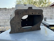 GOOD USED TRANSMISSION CASE. FOR KOMATSU FORKLIFT (3EA-10-11111) picture