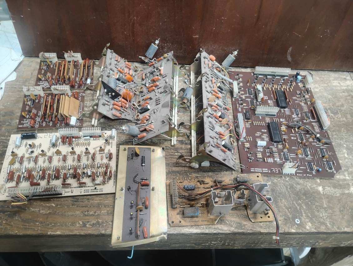 Vintage Lot of Old Circuit/Electrical Boards MAKE OFFER Vintage Lot of Old Circuit/Electrical Boards MAKE OFFER