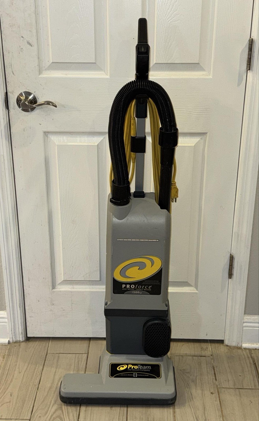 ProTeam ProForce 1500XP Upright Vacuum Cleaner Gray Yellow Hose Tested Works ProTeam ProForce 1500XP Upright Vacuum Cleaner Gray Yellow Hose Tested Works