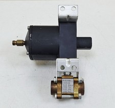 Whitey Model 133 DA / B-63TF8 Double Acting Actuator 200 PSI picture