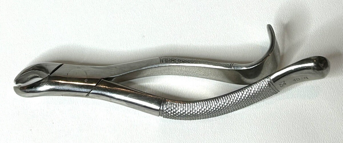 Vintage Tarno Dental Instrument Extraction Forceps Model #18-R Made in USA