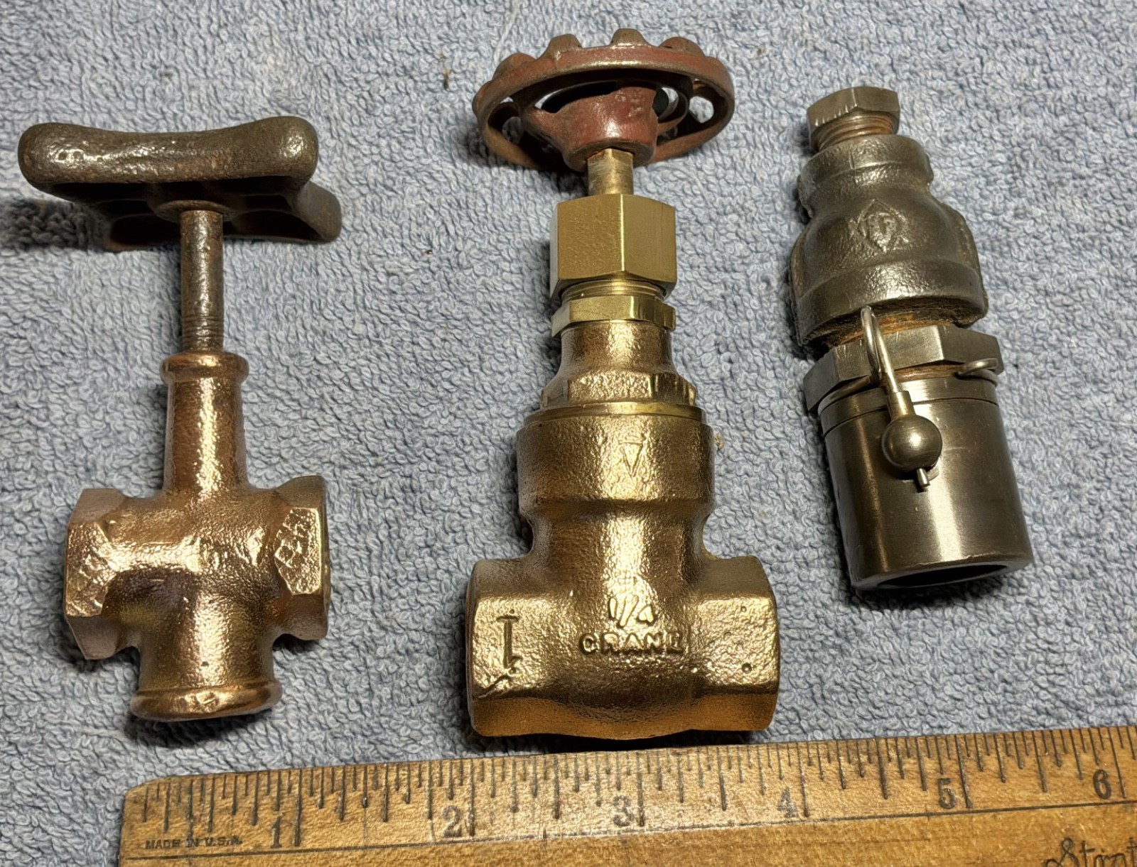 2-vintage ~BRASS FAUCETS~ antique GAS Service STATION old pump Garage STEAMPUNK 2-vintage ~BRASS FAUCETS~ antique GAS Service STATION old pump Garage STEAMPUNK
