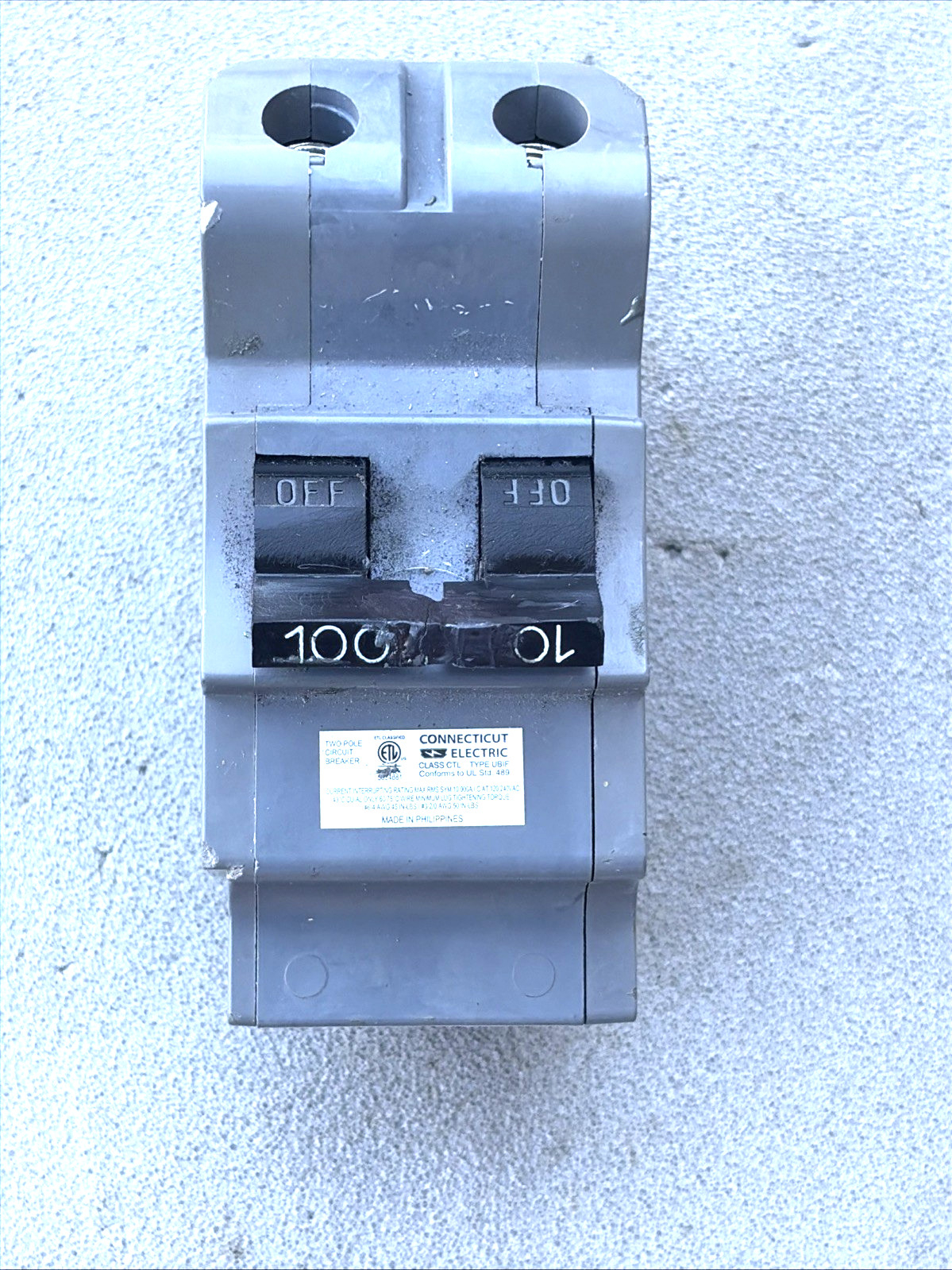 Connecticut Electric UBIF2100N 100 Amp 2 Pole Bolt on Circuit Breaker FLAWED Connecticut Electric UBIF2100N 100 Amp 2 Pole Bolt on Circuit Breaker FLAWED