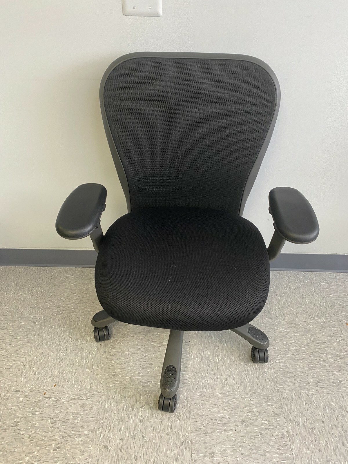 Nightingale CXO 6200 Memory Foam Seat, Mesh Back, Lumbar Support, Advanced Arms Nightingale CXO 6200 Memory Foam Seat, Mesh Back, Lumbar Support, Advanced Arms